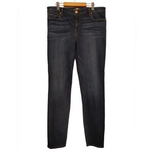 Kut from the Kloth Dianna Curve Skinny  Jeans